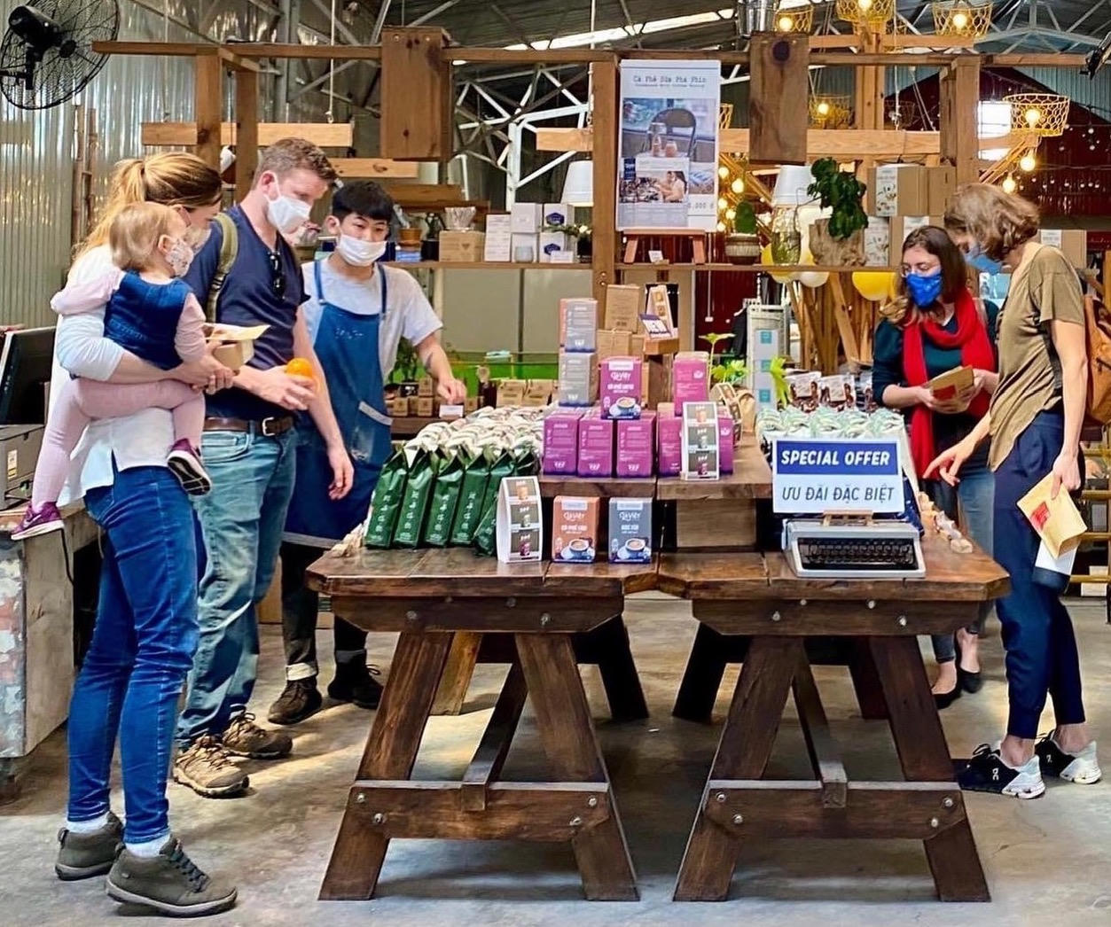 Khát vọng cà phê Tây Nguyên - Bài 2: Triết lý kinh doanh đậm màu sắc nhân văn của cà phê Là Việt