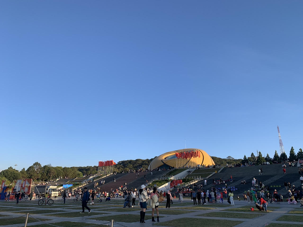 Cấm nhiều tuyến đường quanh hồ Xuân Hương, bố trí 6 bãi xe phục vụ Festival Hoa Đà Lạt