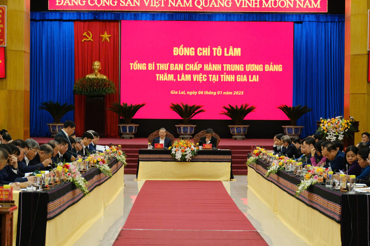 Tổng Bí thư Tô Lâm gợi mở 3 trụ cột để Gia Lai phát triển sâu sắc, toàn diện