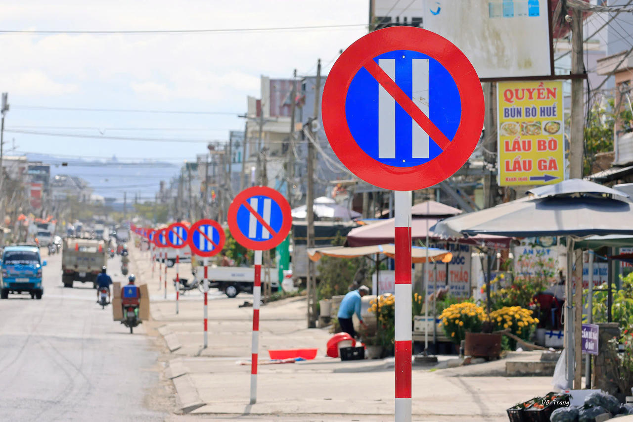 Vì sao tháo bớt loạt biển cấm dày đặc trên QL27 đoạn qua Lâm Đồng?