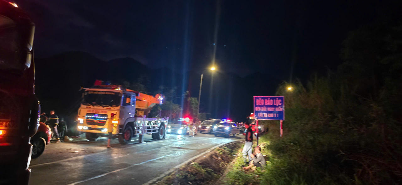 Lãnh đạo Lâm Đồng thăm hỏi nạn nhân vụ xe khách lao xuống vực trên đèo Bảo Lộc