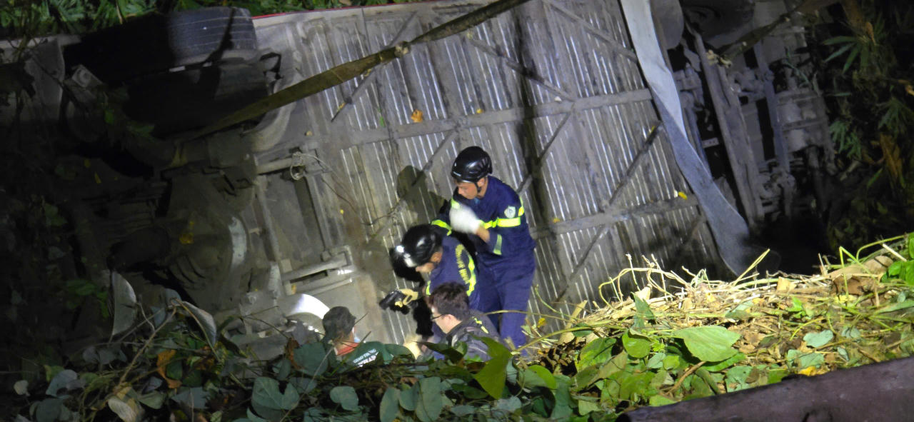 Danh tính nạn nhân tử vong trong vụ ô tô khách lao xuống vực trên đèo Bảo Lộc