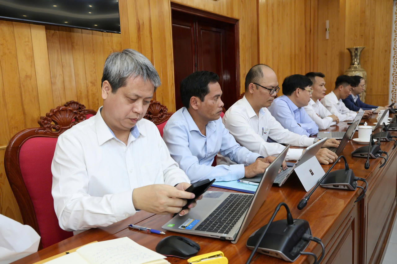 Chủ tịch Lâm Đồng chốt thời gian gỡ khó cho doanh nghiệp