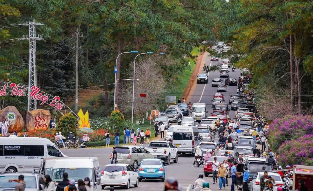 Kon Tum và Quảng Ngãi lập 6 tổ công tác triển khai sáp nhập tỉnh