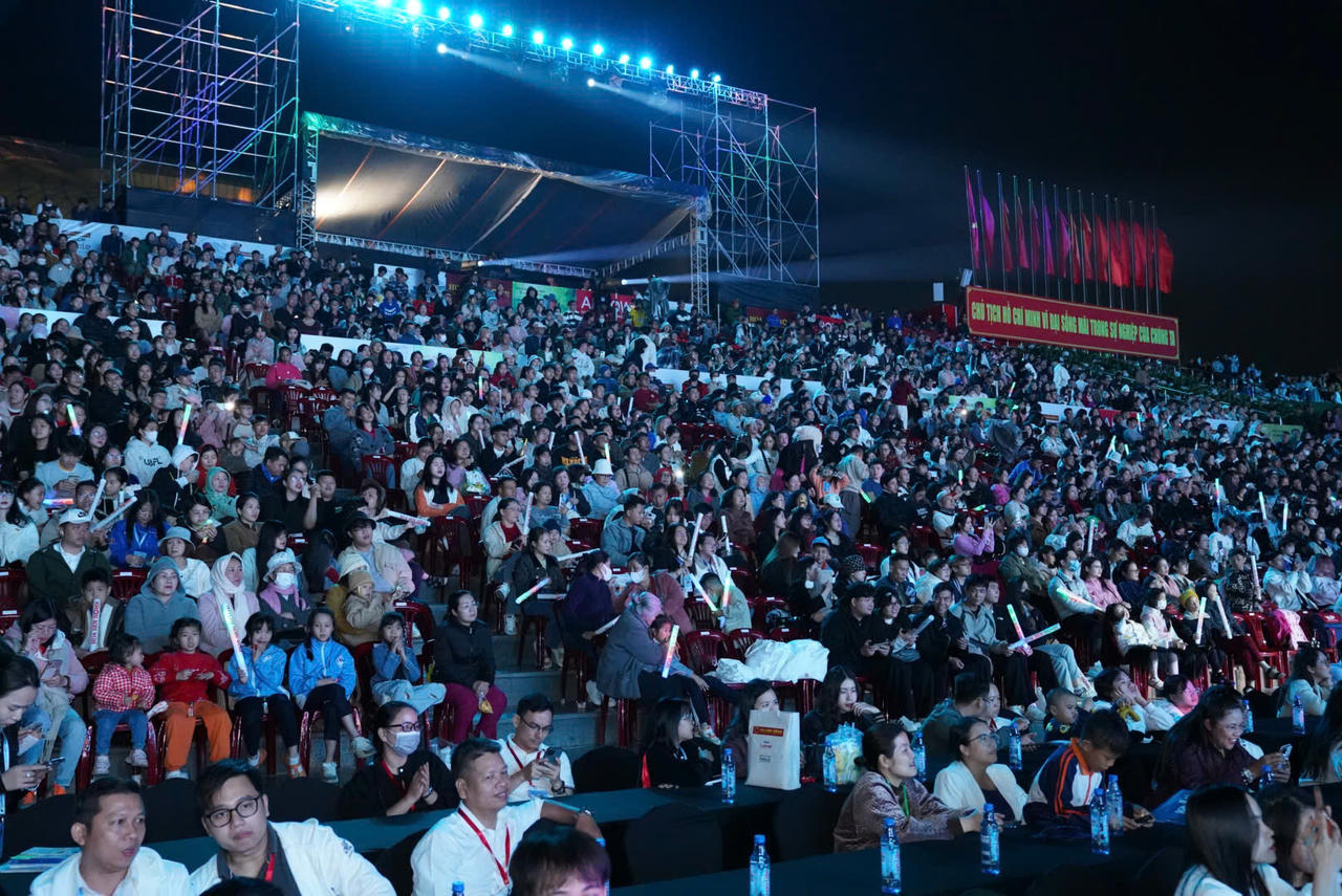 Sôi động Chung kết Bảng Phong trào mở rộng Dalat Best Dance Crew 2025 – Hoa Sen Home International Cup