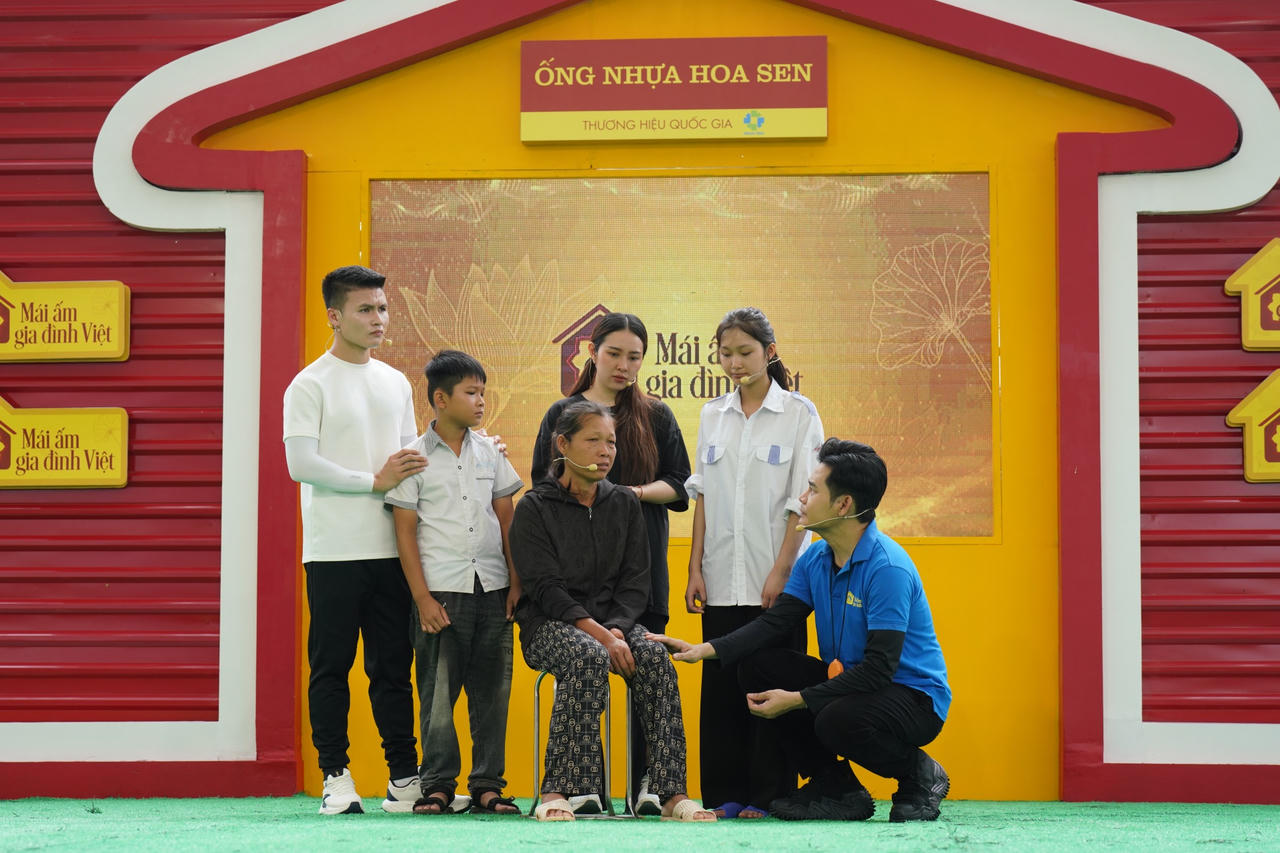 Mái ấm gia đình Việt: Trao hơn 600 triệu trong ngày ghi hình đầu tiên tại Bắc Giang