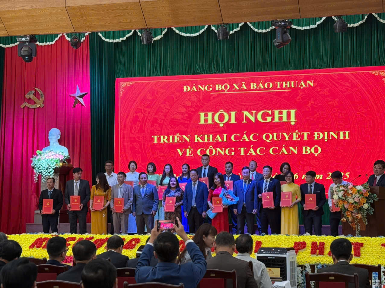 Lâm Đồng kiện toàn nhân sự cấp xã, phường