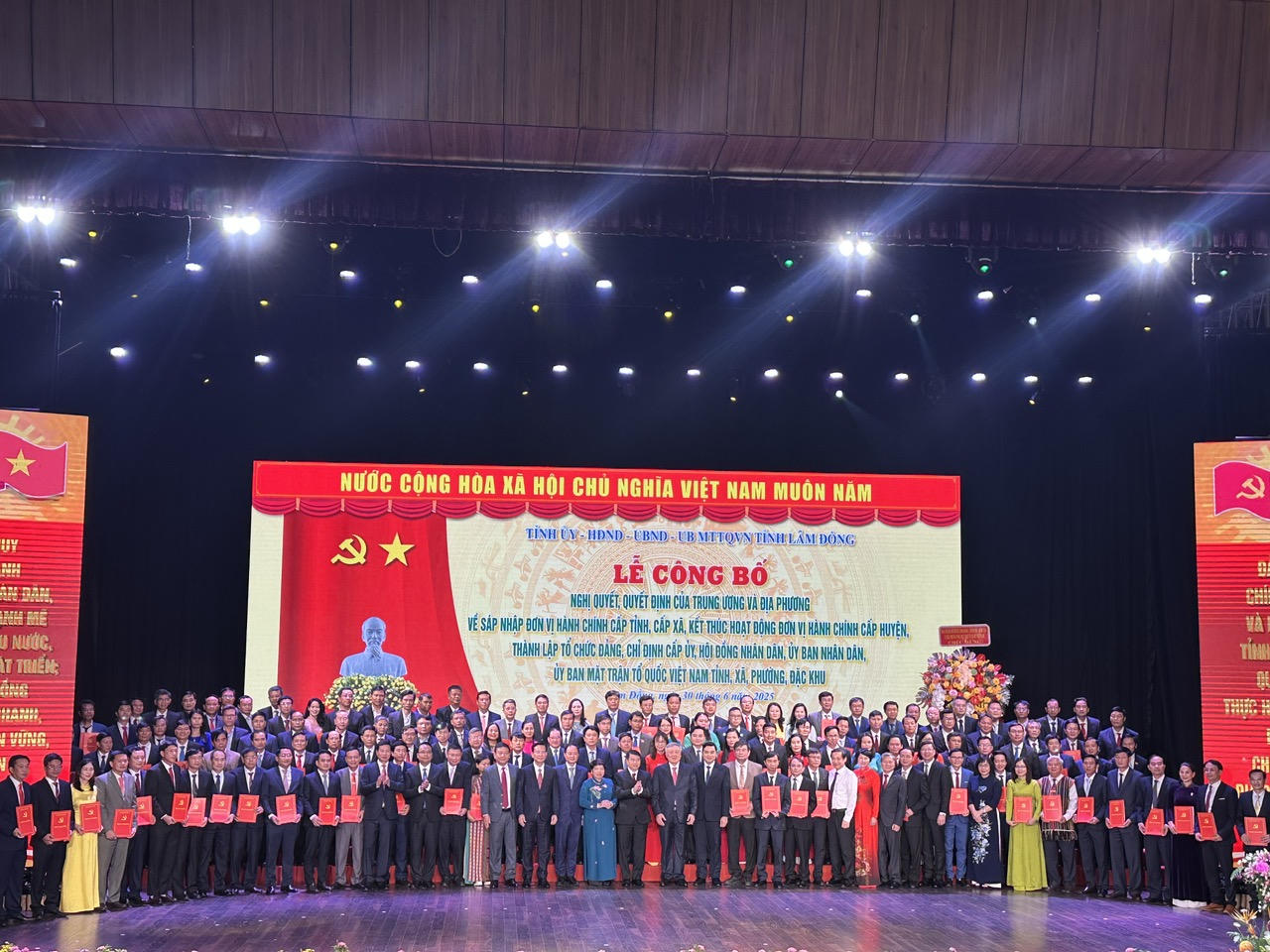 Trung ương kiện toàn nhân sự tỉnh Lâm Đồng mới