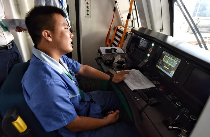 Cảm nhận lần đầu tiên đi tàu trên cao Cát Linh – Hà Đông