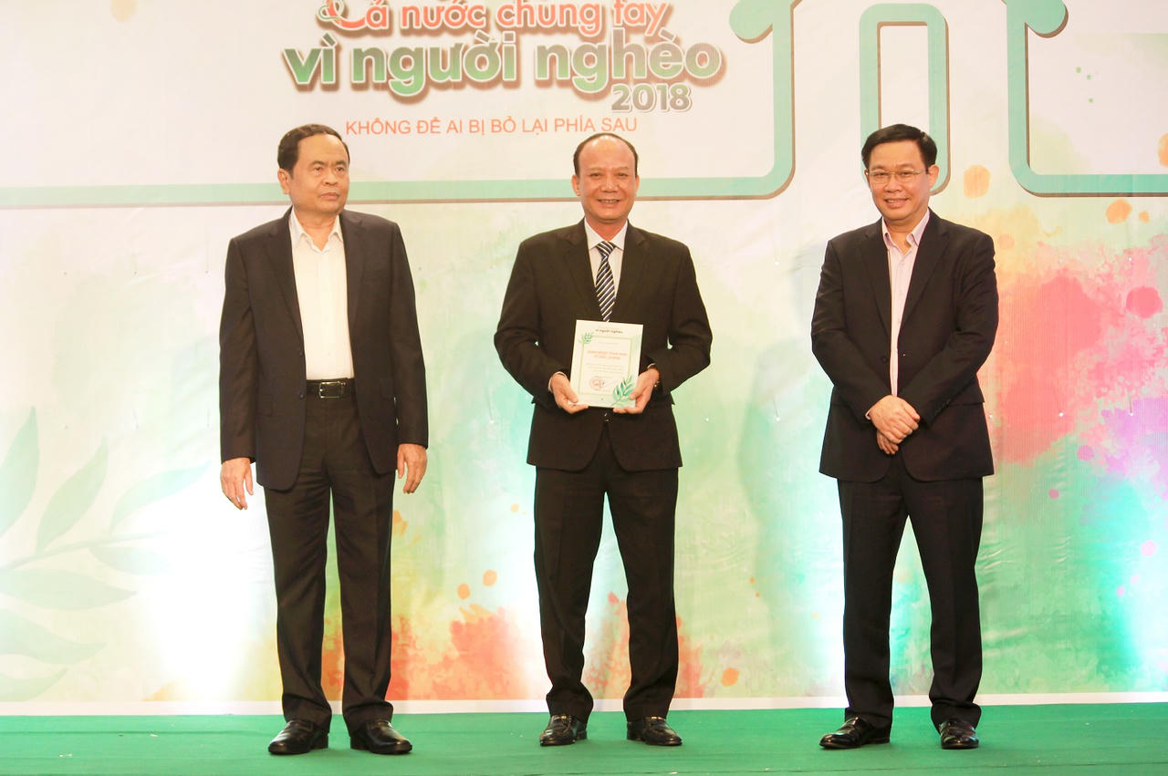 Tập đoàn T&T Group ủng hộ 5 tỉ đồng cho Quỹ “Vì người nghèo"