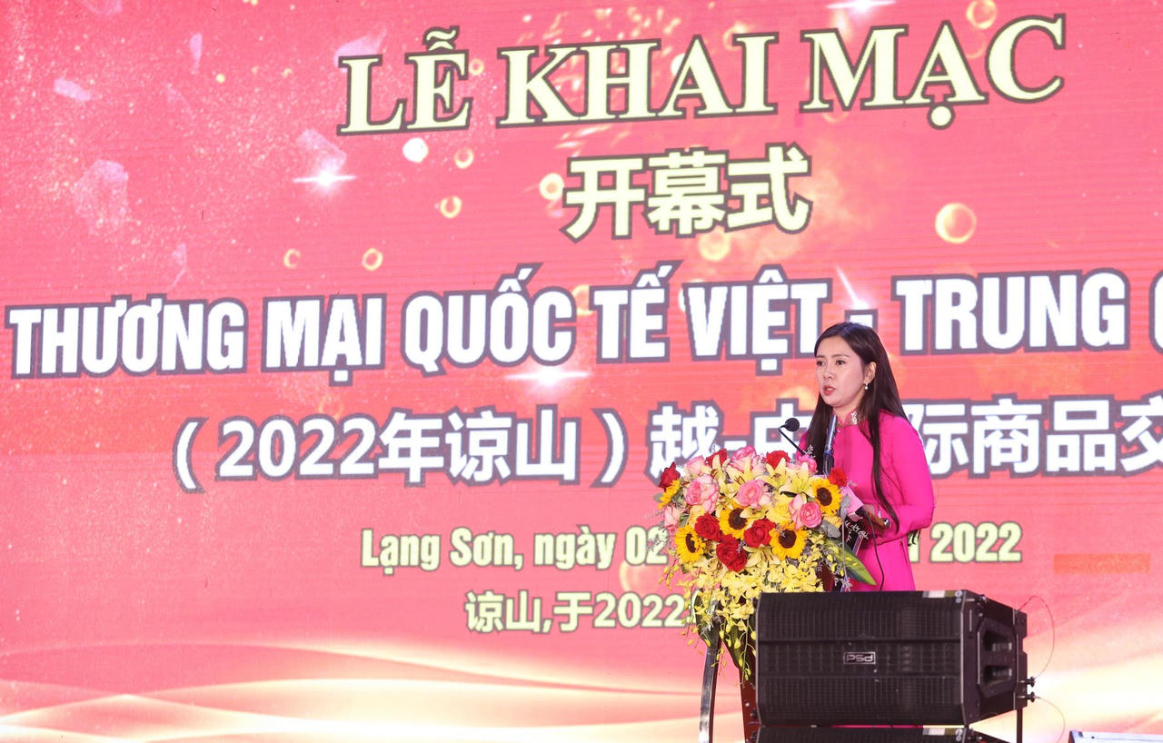 260 gian hàng tại Hội chợ Thương mại Quốc tế Việt - Trung