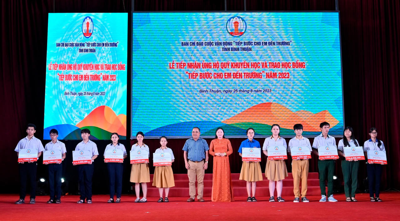 PV GAS tích cực hỗ trợ cho năm học mới 