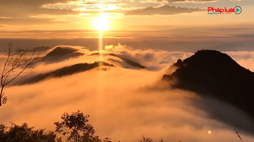 PVEP đồng hành cùng Giải leo núi "Bước chân trên mây"