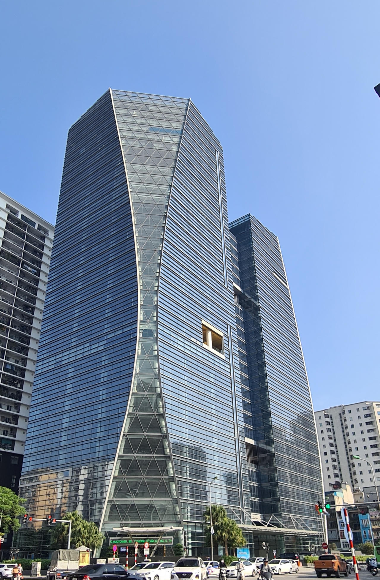 Bộ Xây dựng đẩy mạnh cổ phần hóa, sắp xếp hàng loạt doanh nghiệp lớn