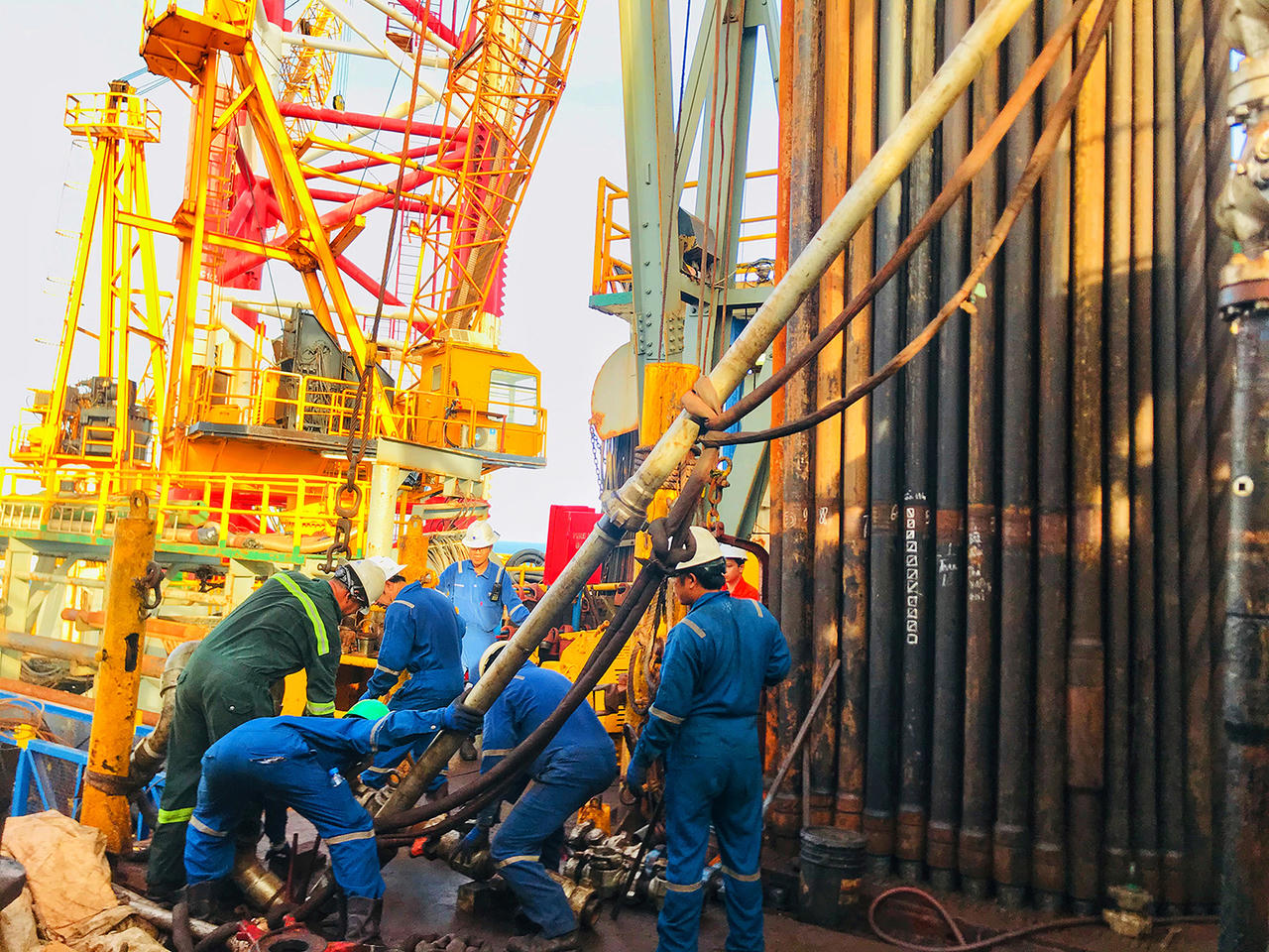 PVN về đích sớm nhiều chỉ tiêu sản lượng và tài chính