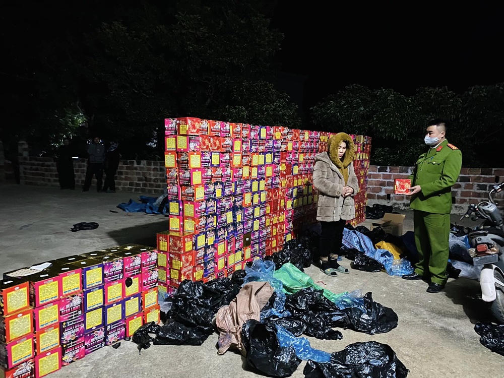 Công an Lạng Sơn phá vụ buôn bán hơn 1.100 kg pháo lậu