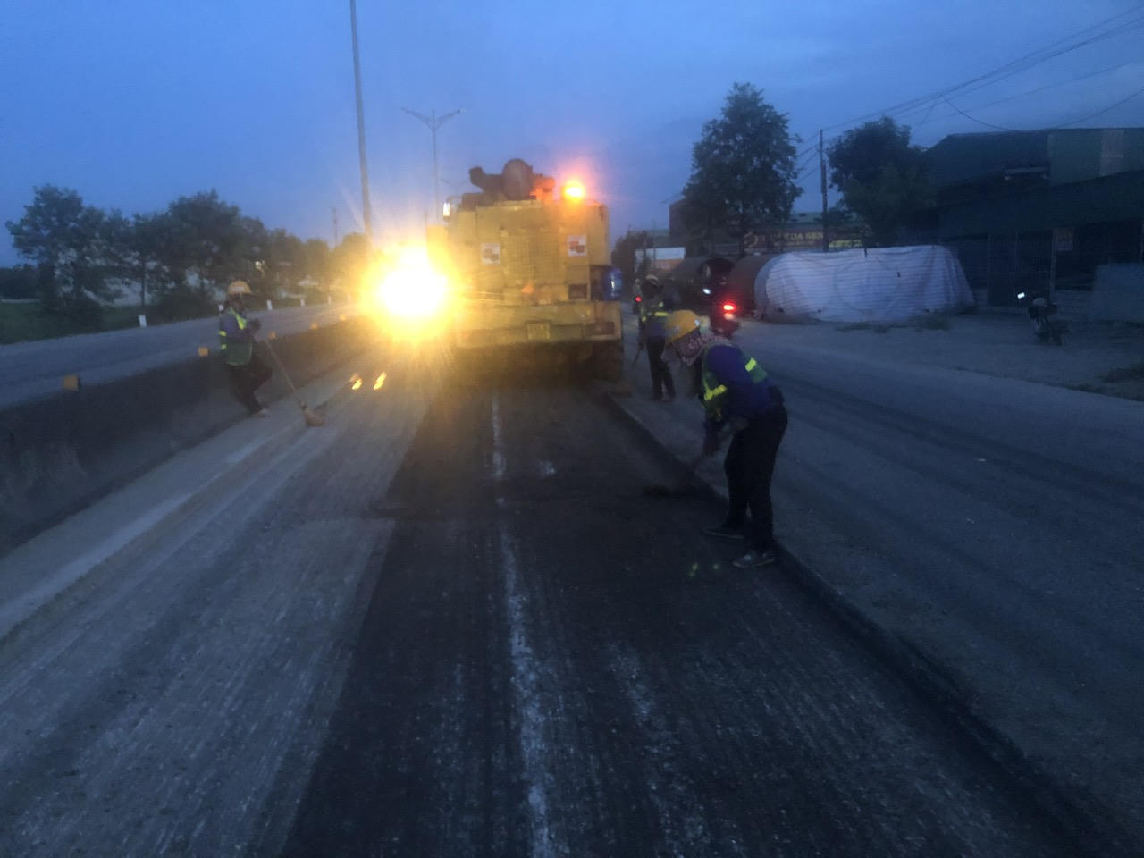 Khẩn trương sửa chữa QL1A đoạn Vinh - TP Hà Tĩnh