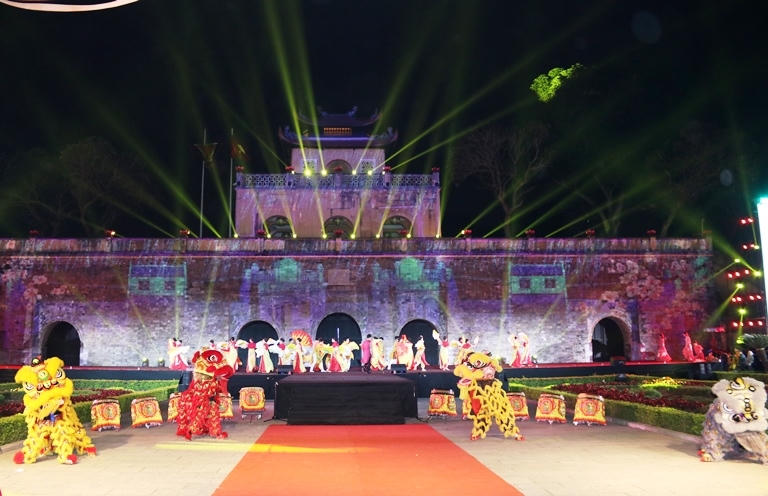 Tưng bừng chương trình Happy Tết 2024