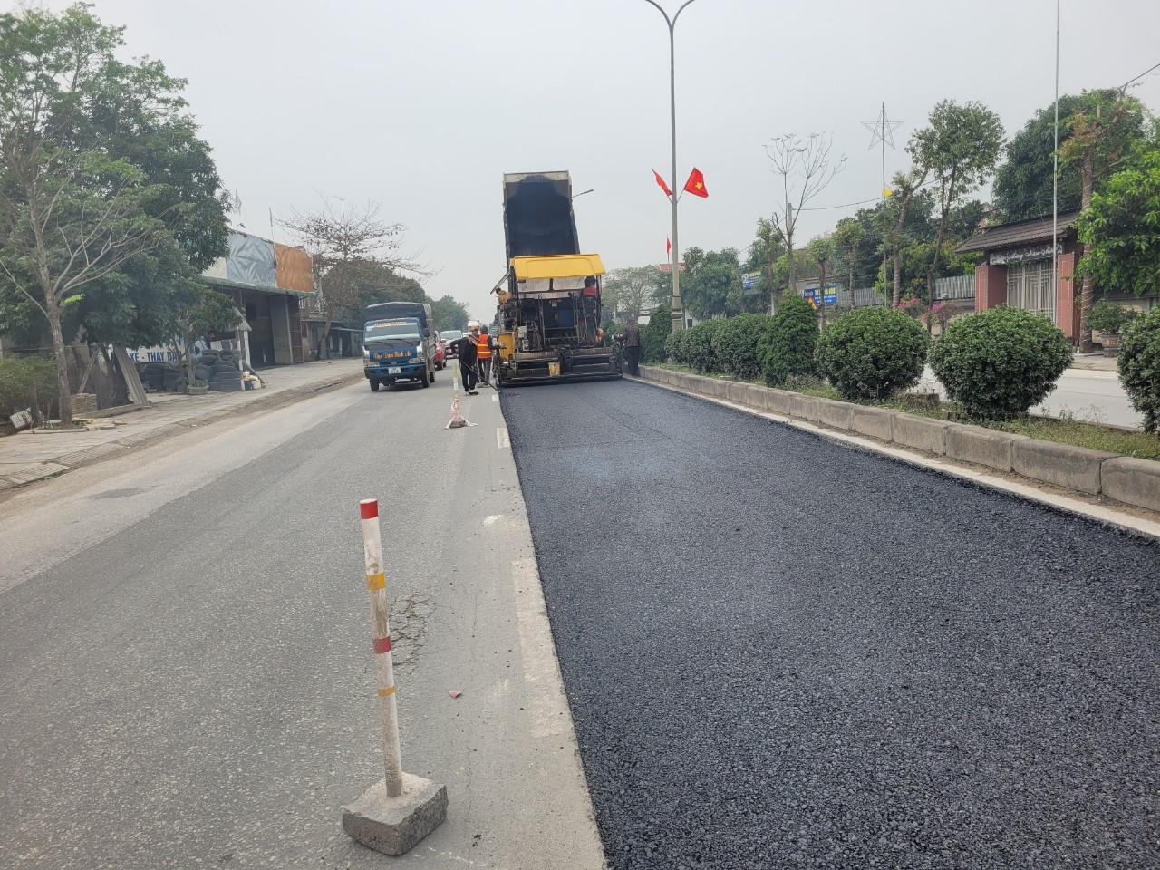 Tập trung thi công dự án Trung tu giai đoạn 2 tuyến tránh Nam Bến Thủy