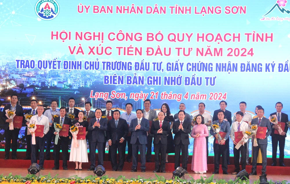 Thủ tướng tin tưởng Lạng Sơn sẽ phát triển đúng tầm nhìn, trở thành tỉnh biên giới kinh tế phát triển