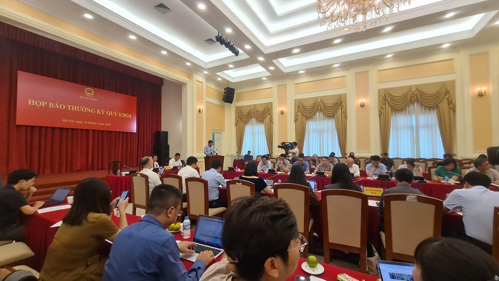 Bộ Xây dựng nỗ lực kiềm chế đà tăng giá chung cư, nhà đất