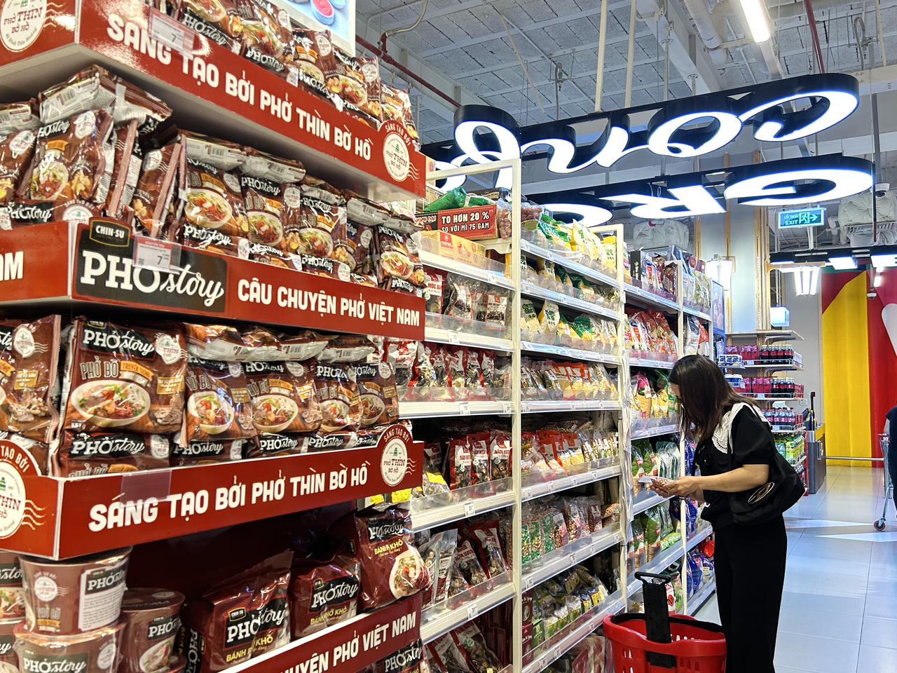 WinMart tăng cường khuyến mại, đảm bảo chính sách giá tốt cho người tiêu dùng