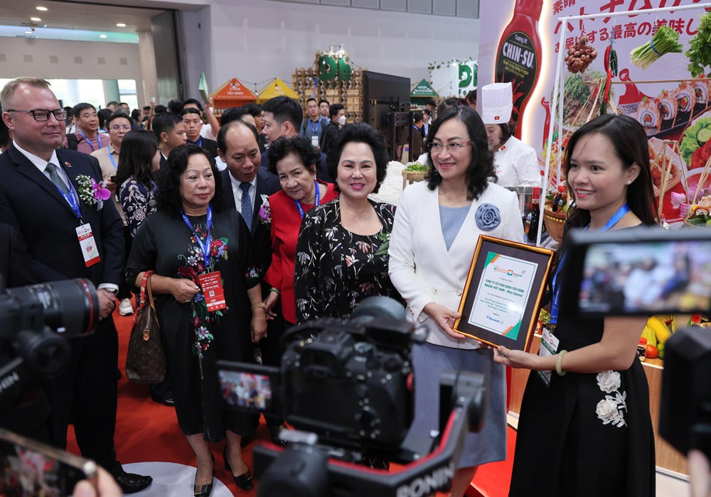 Chin-su xuất hiện ấn tượng tại Vietfood & Beverage - Propack Vietnam 2024