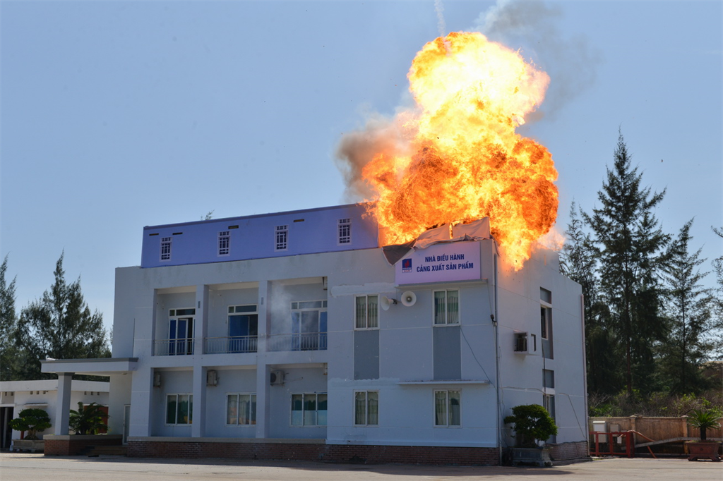 Lực lượng Quân đội, Công an thường xuyên phối hợp đảm bảo an ninh tại Nhà máy lọc dầu Dung Quất