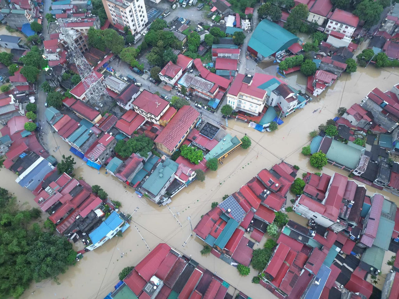 Thiệt hại nặng nề tại các tỉnh miền Bắc do bão số 3