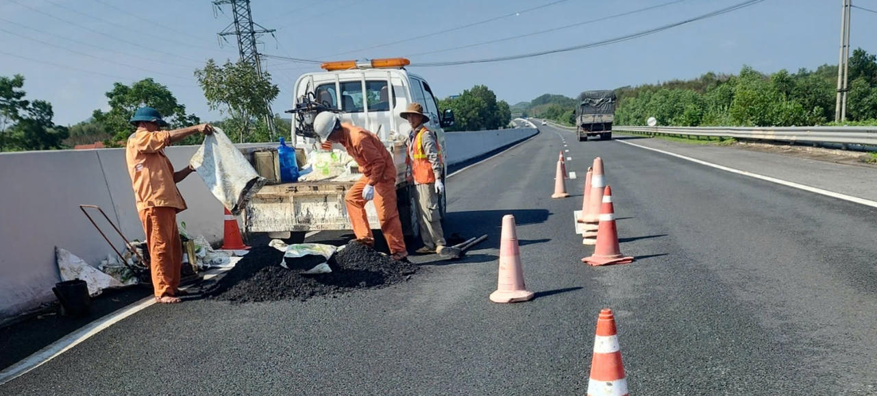 Nhanh chóng xử lí lún võng tại cao tốc Bắc Giang - Lạng Sơn