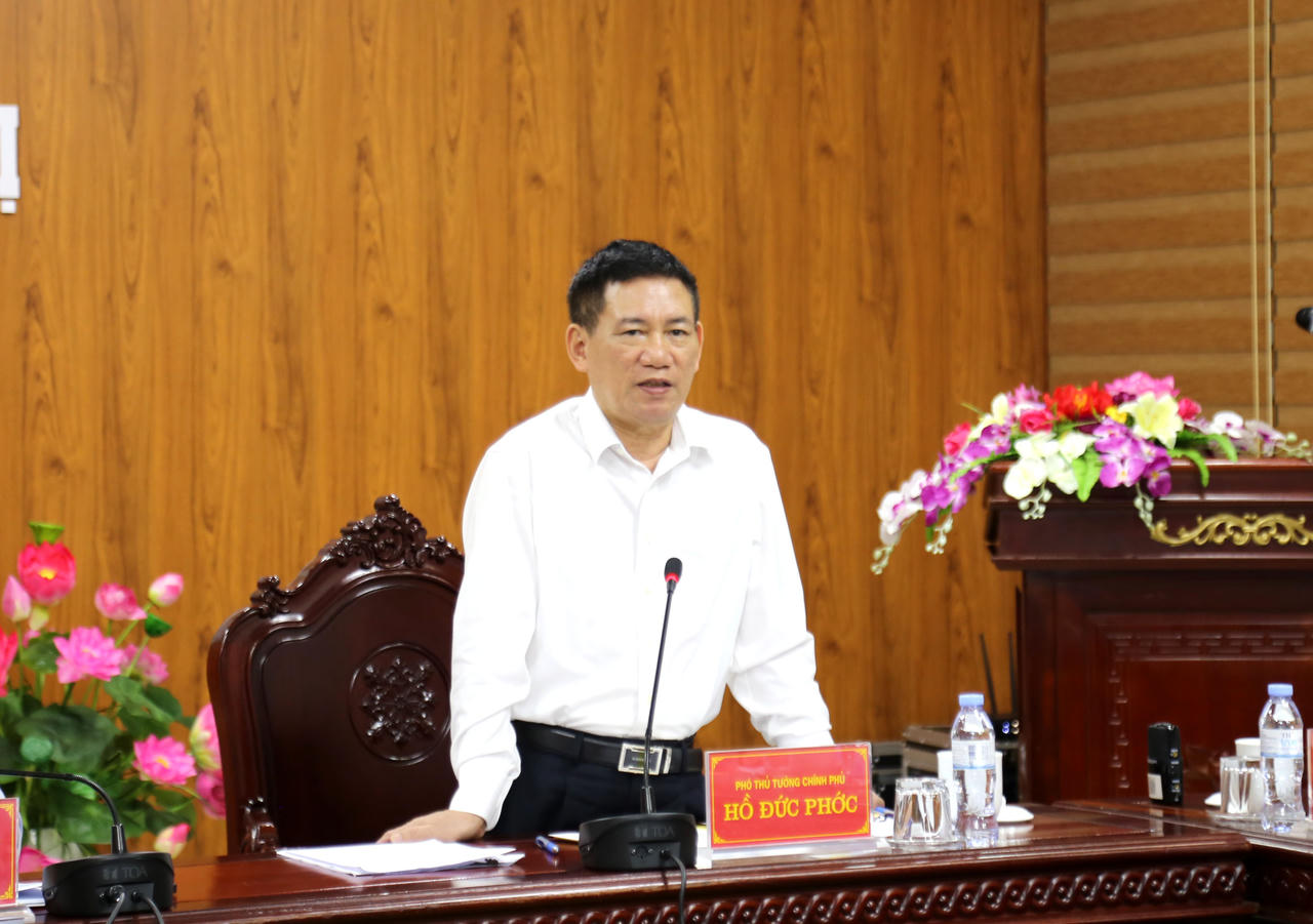 Phó Thủ tướng Hồ Đức Phớc kiểm tra xây dựng cửa khẩu thông minh tại Lạng Sơn