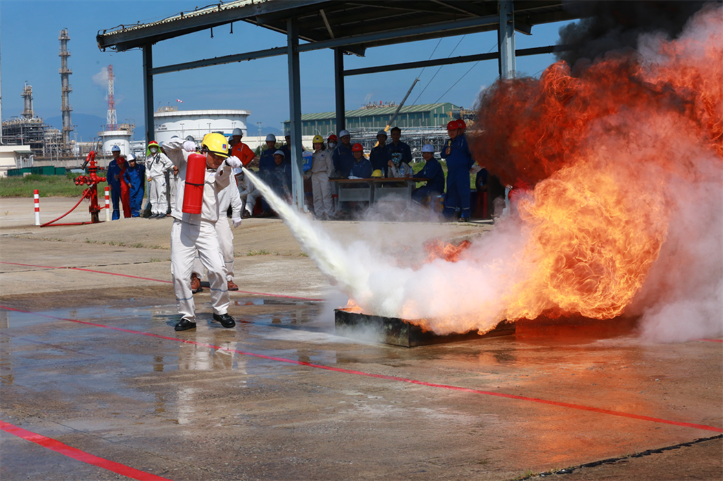 Phòng cháy chữa cháy ở Nhà máy lọc dầu Dung Quất đảm bảo an toàn mức cao nhất