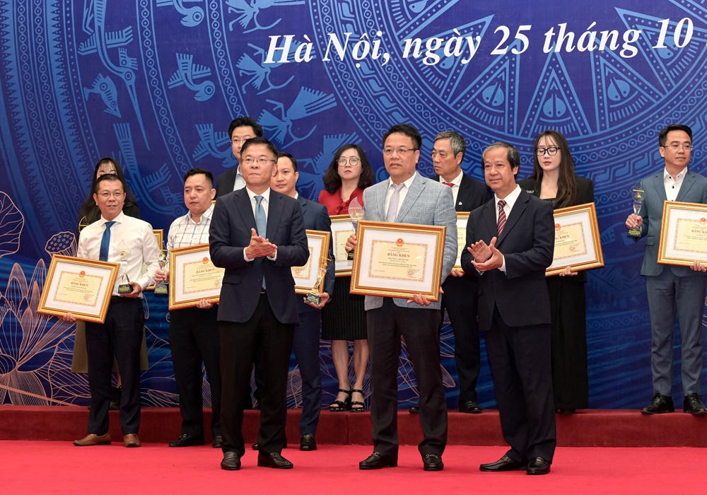 Hành trình 10 năm PV GAS bền bỉ với những hoạt động an sinh xã hội hỗ trợ phát triển sự nghiệp giáo dục đào tạo 