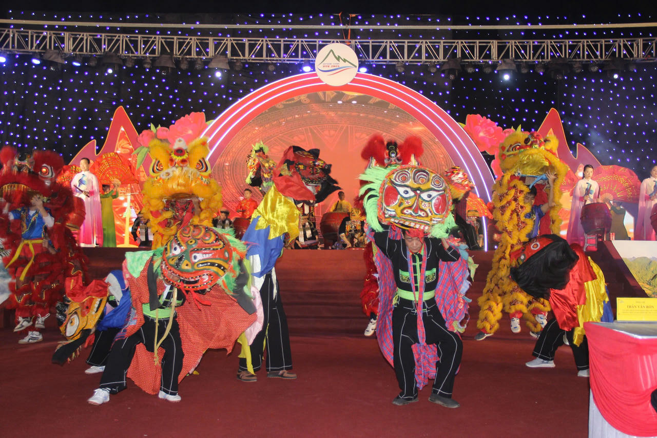 Đặc sắc hội chợ thương mại, du lịch quốc tế Việt - Trung