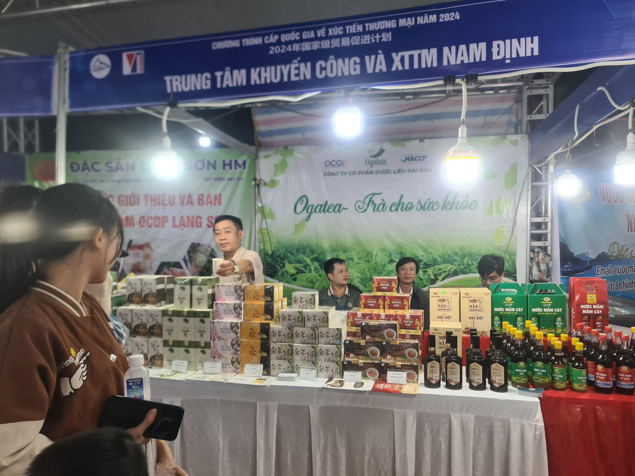 Đặc sắc hội chợ thương mại, du lịch quốc tế Việt - Trung