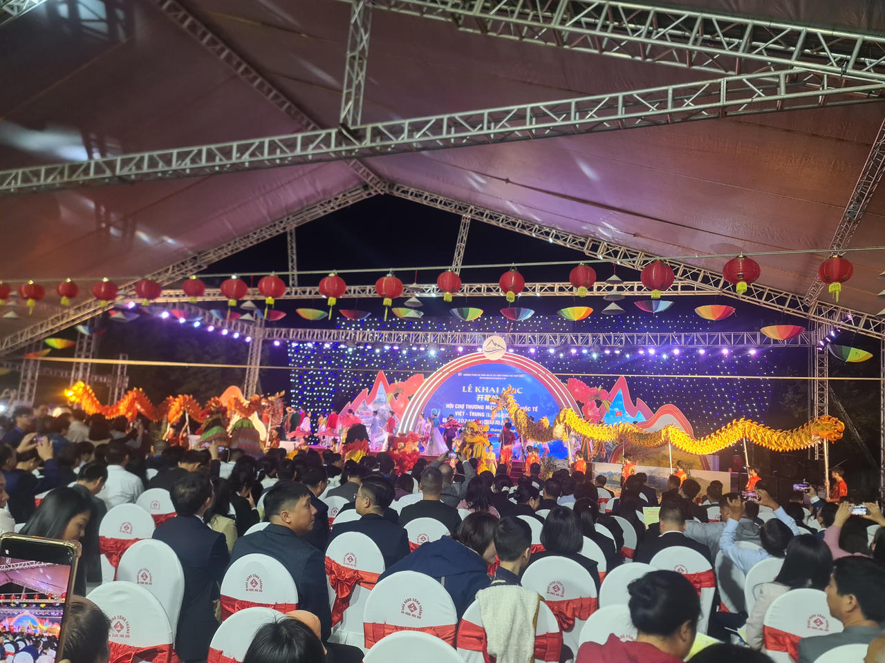 Đặc sắc hội chợ thương mại, du lịch quốc tế Việt - Trung