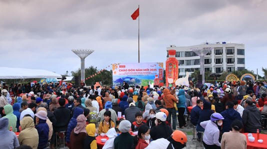 Nam Ngư cùng bà con đảo Lý Sơn đón Tết nối dài niềm vui vụ mùa bội thu 