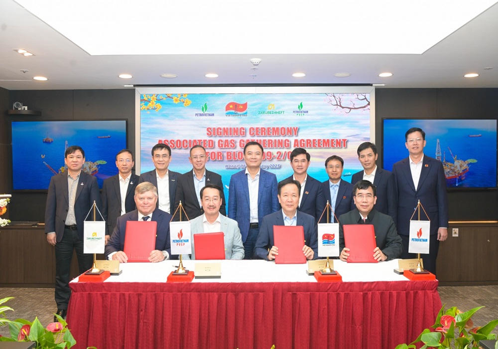 Hai 'ông lớn' dầu khí hợp tác khai thác mỏ dầu khí ở bể Cửu Long