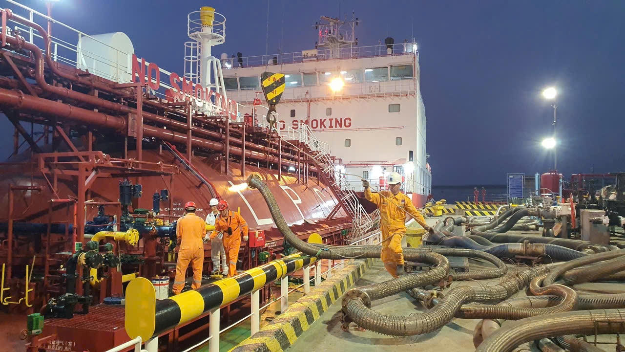 Nhiều doanh nghiệp dầu khí tìm giải pháp tăng trưởng hai con số