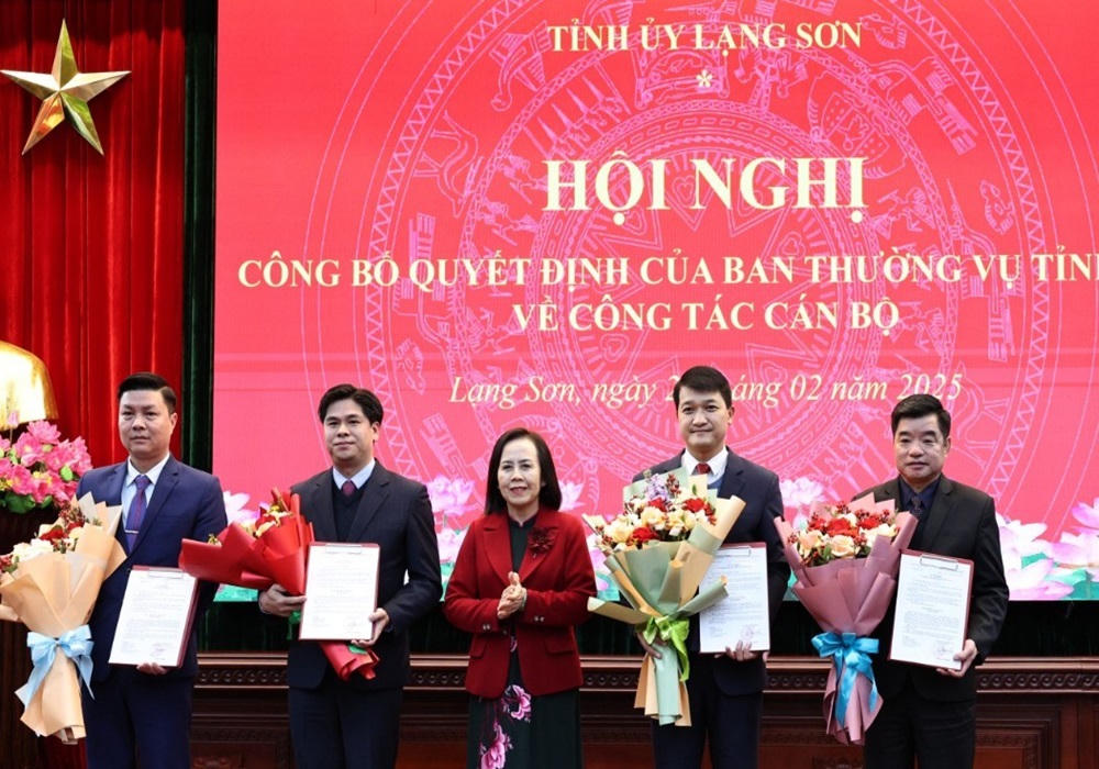 Tỉnh ủy Lạng Sơn công bố quyết định về công tác cán bộ