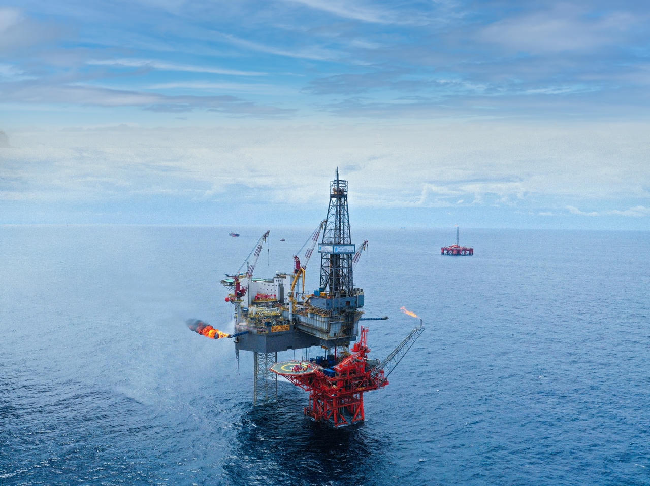 Tập đoàn Dầu khí Việt Nam đổi tên