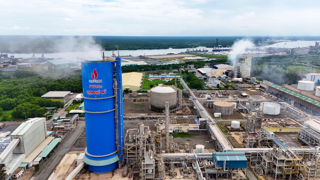 PVFCCo - Phú Mỹ: Thương hiệu mạnh, tăng trưởng xanh