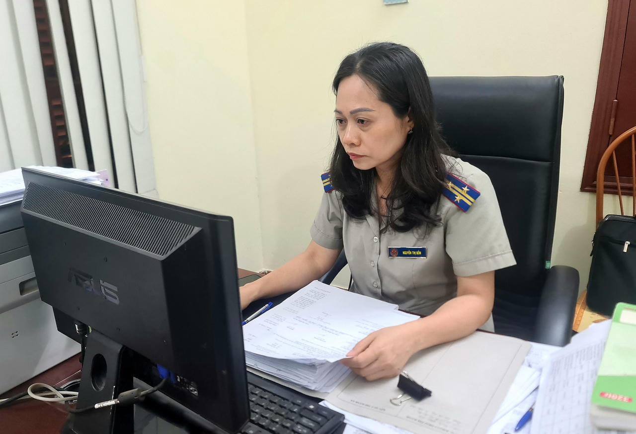 Những giọt nước mắt trong đêm của nữ Chi Cục trưởng đau đáu với nghề