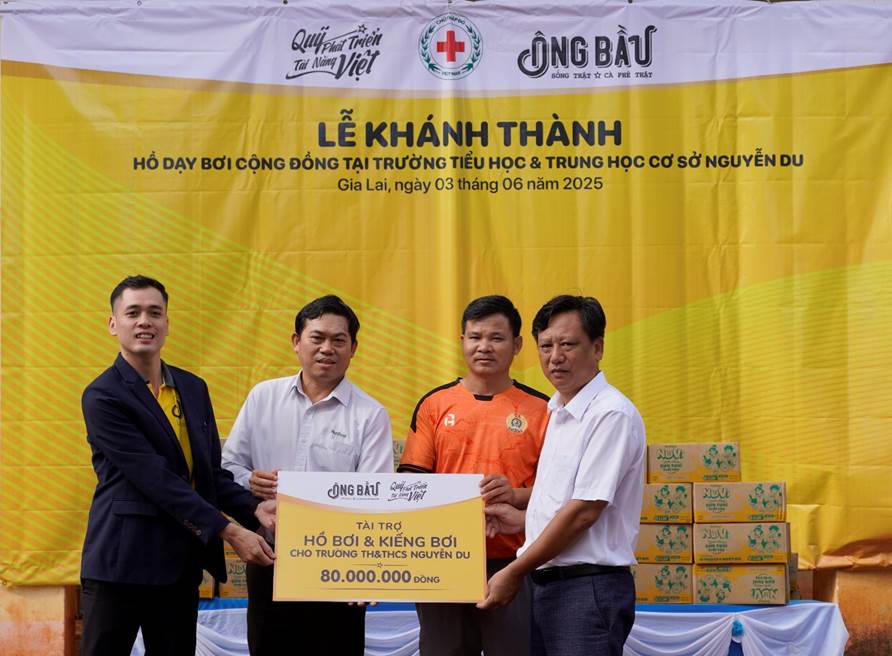 Quỹ Phát triển Tài năng Việt tặng hồ dạy bơi miễn phí tại Gia Lai