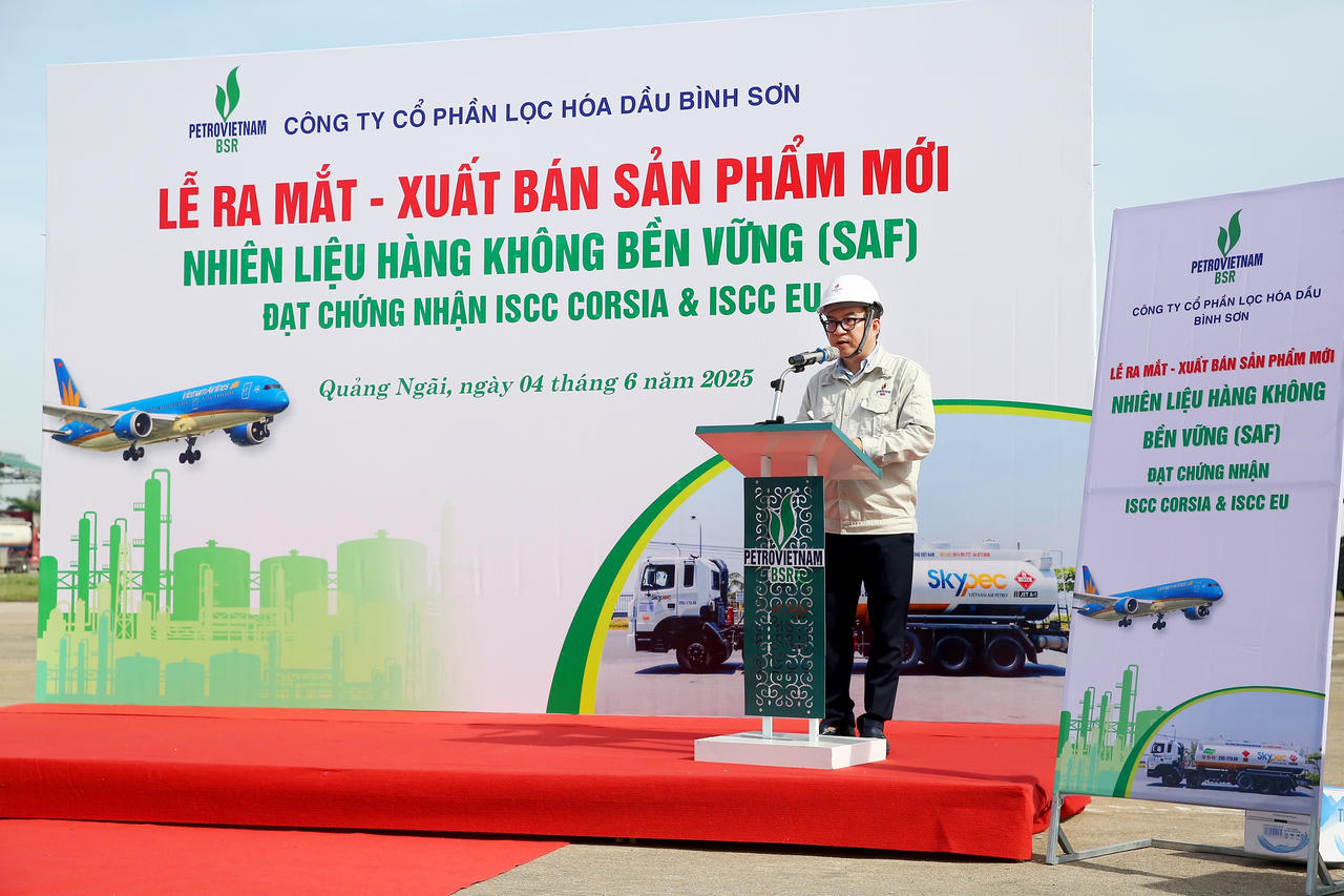 BSR xuất bán lô sản phẩm mới Nhiên liệu hàng không bền vững
