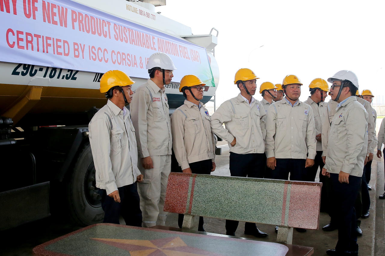 BSR xuất bán lô sản phẩm mới Nhiên liệu hàng không bền vững