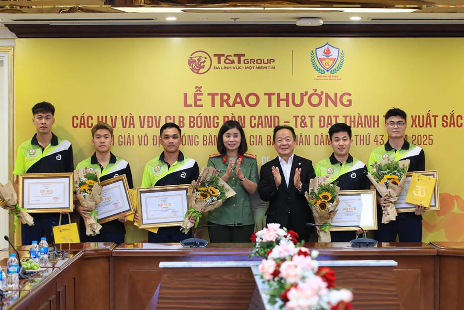 T&T Group thưởng hơn 1,2 tỷ đồng cho CLB Bóng bàn CAND - T&T 