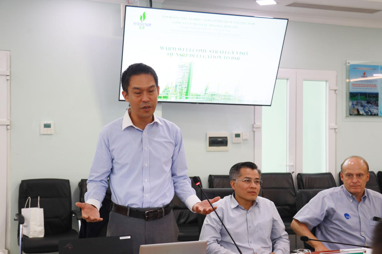 Lãnh đạo hai nhà máy lọc dầu tại Việt Nam họp bàn hợp tác