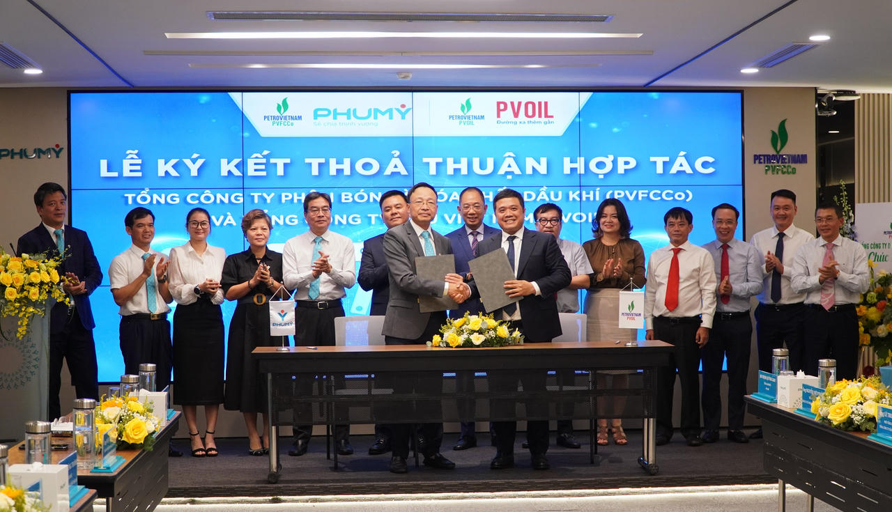 PVFCCo - Phú Mỹ và PVOIL thỏa thuận hợp tác trong nhiều lĩnh vực