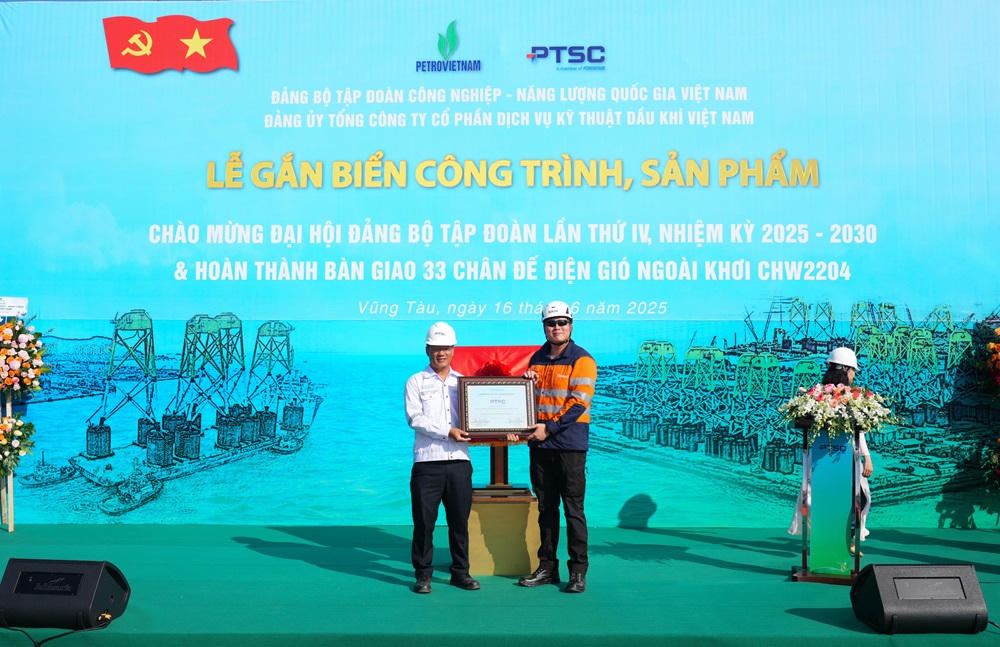 PTSC hoàn thành dự án 33 chân đế điện gió ngoài khơi